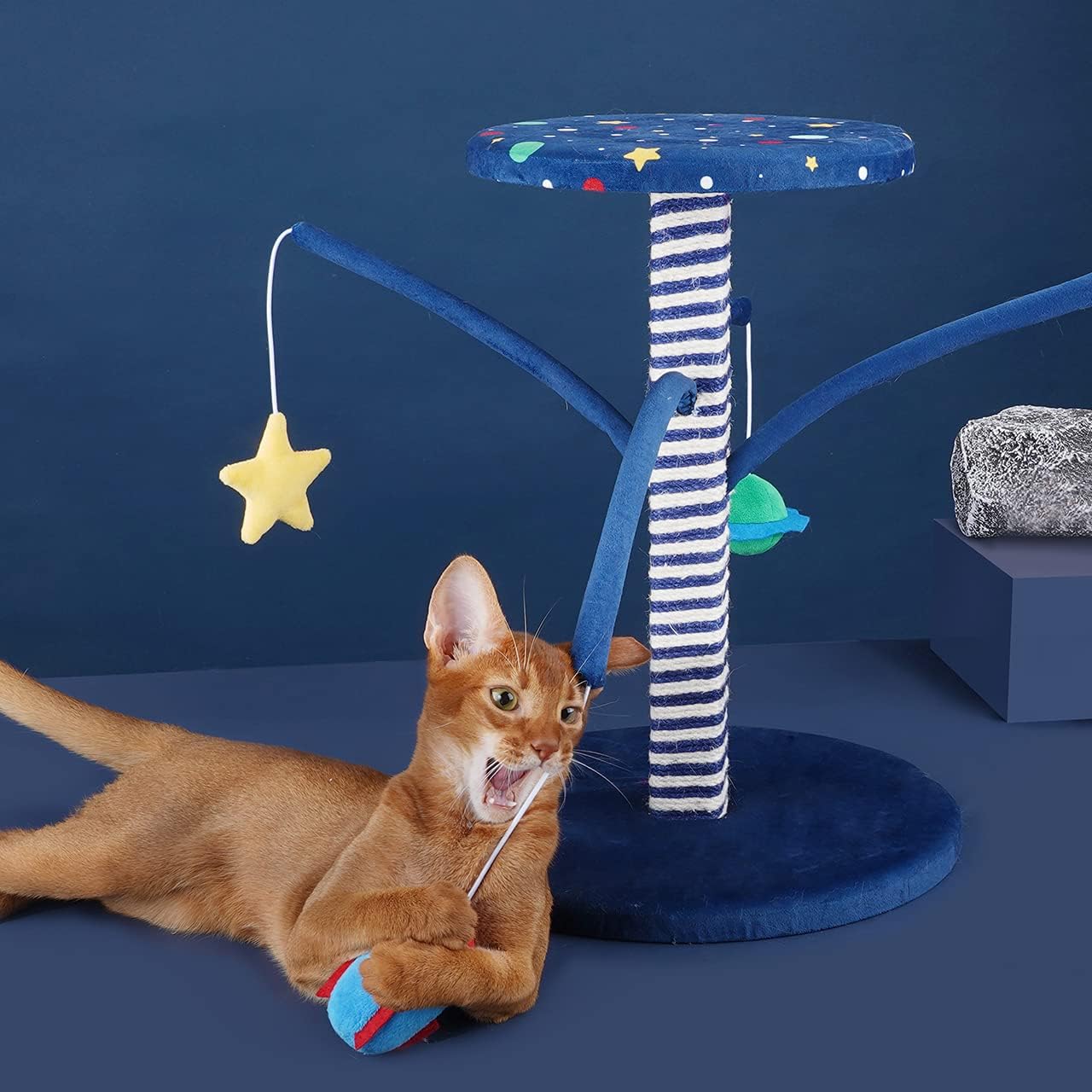 review Starry Cat Scratching Post with Space Teaser Toys. 17Inch Cat Scratching Post Premium and Fun for Indoor Cat Kitten