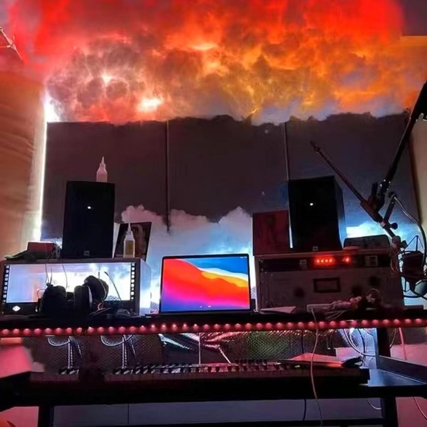 HynJGih 3D Thundercloud LED Light Kit, APP Control, DIY Dynamic Effect, Suitable for Adult Home Theater(5m/16.4ft)