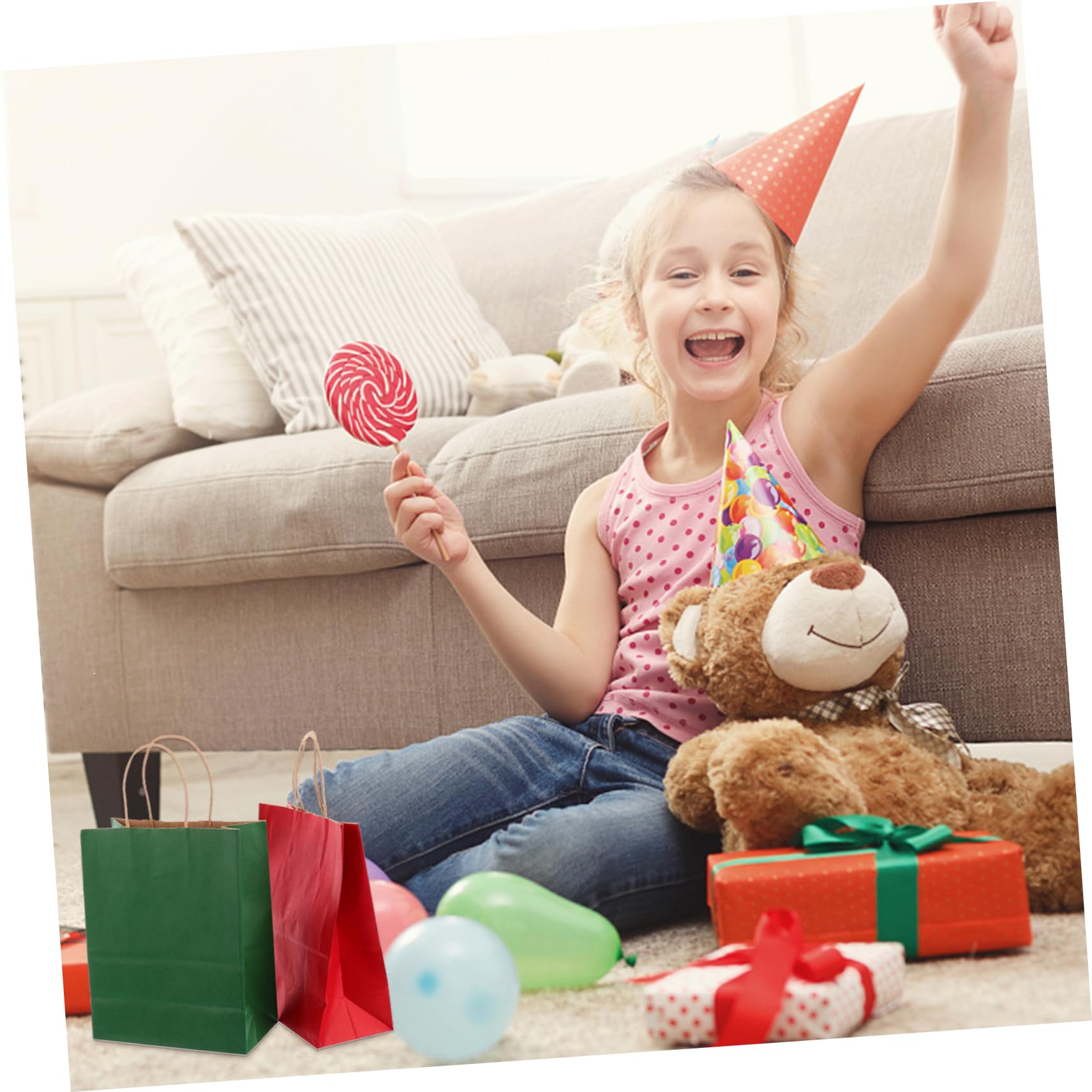 HOLIDYOYO 24pezzi Sacchetti Regalo di Natale in Carta Kraft Colorati per Festival per Piccoli Regali Artigianato e Caramelle