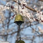 Japanese Leaf Wind Chimes, Small Wind Bell Pendent for Outside Hanging Cast Iron Wind Chime Ornament for Bless Garden Backyard Home Decor (Bronze)