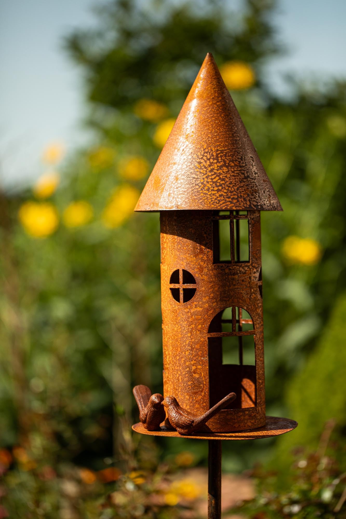Edelrost Garten Deko Vogelhaus Gartendekoration Naturrost rostige Dekoration Gartenstecker Beetstecker Topfstecker Kerzenhalter Vogelfutterhaus Futterhaus mit Vögeln