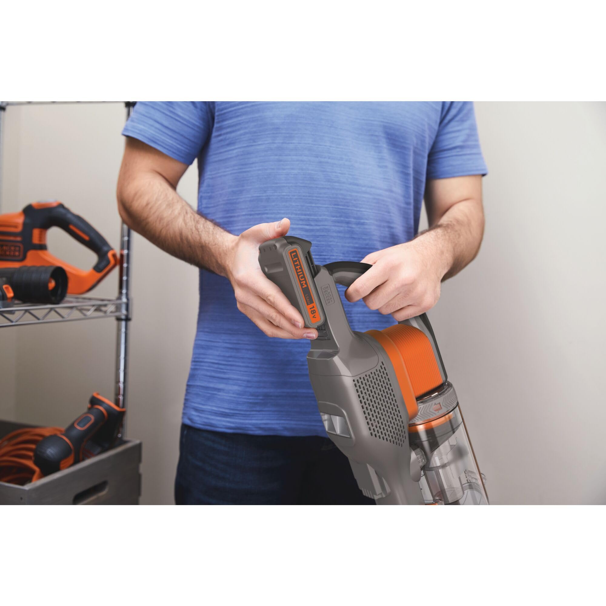 BLACK+DECKER Aspirador de Escoba con Batería Externa 18V, Batería de Litio 2Ah, Autonomía de 58 Minutos y 3 Velocidades, Depósito de 650ml - BHFEV182C-QW