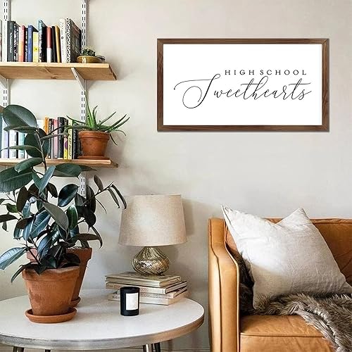 Vista 236 de Letrero enmarcado de madera con frases inspiradoras con versículo bíblico, con texto en inglés "I Still Remember the Days I Prayed for the Things I