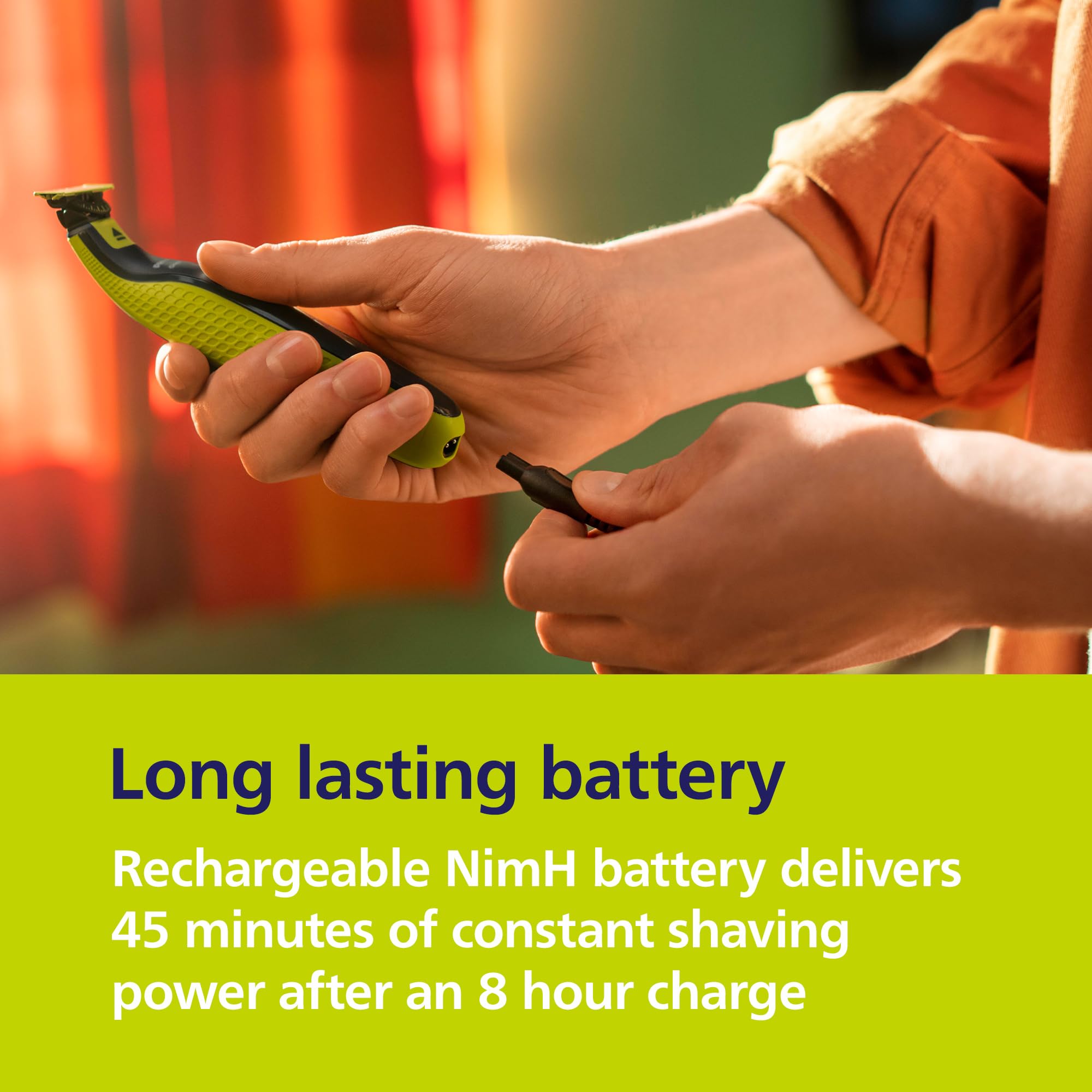 Philips OneBlade 360 Autentico Regolabarba Elettrico per Viso e Corpo, Rasoio e Spazzola, 3x 360 Lame, 3x Pettine per Barba (1,3,5 mm), 1x Kit per il Corpo, QP2824/31