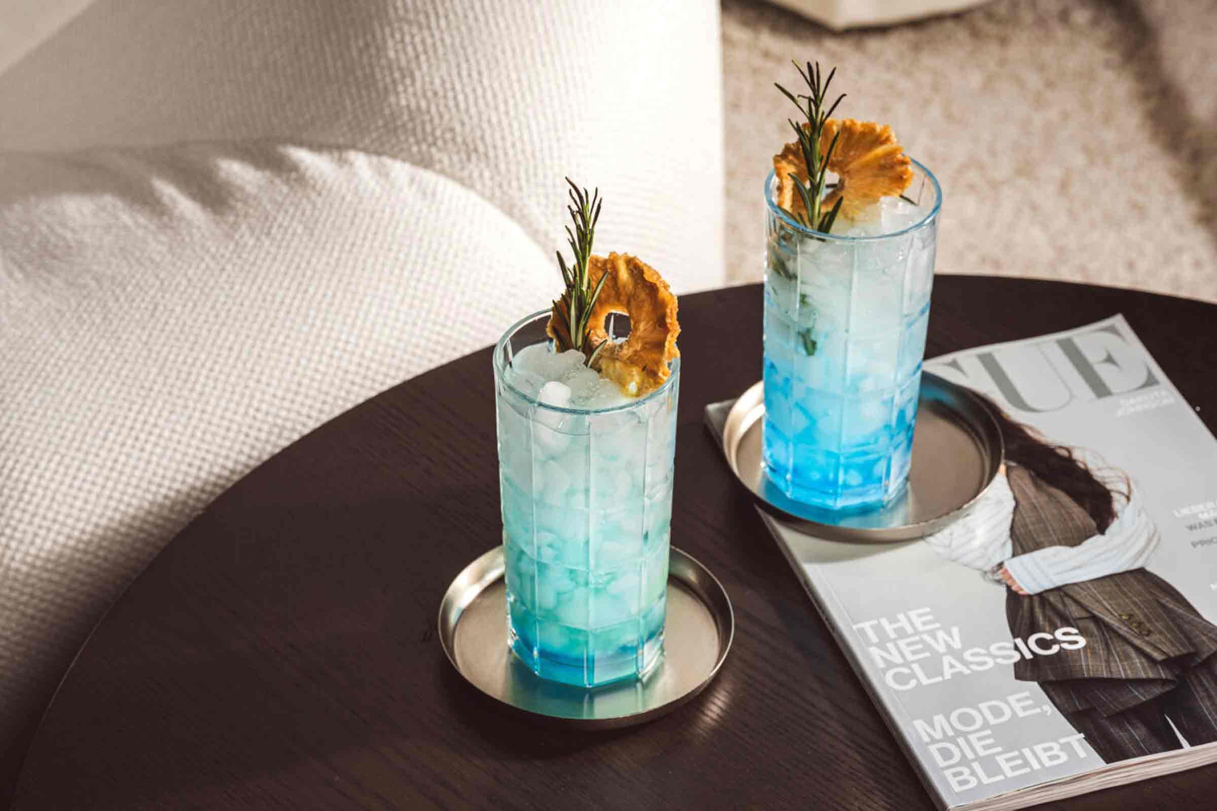 Leonardo Spiritii Nova Bargläser-Set 8-teilig, Klare Wassergläser | Spülmaschinenfeste Becher, Gläser mit Facettenschliff, Rille als 4cl-Einschenkhilfe, Jeweils 4 Longdrink- und Whiskybecher