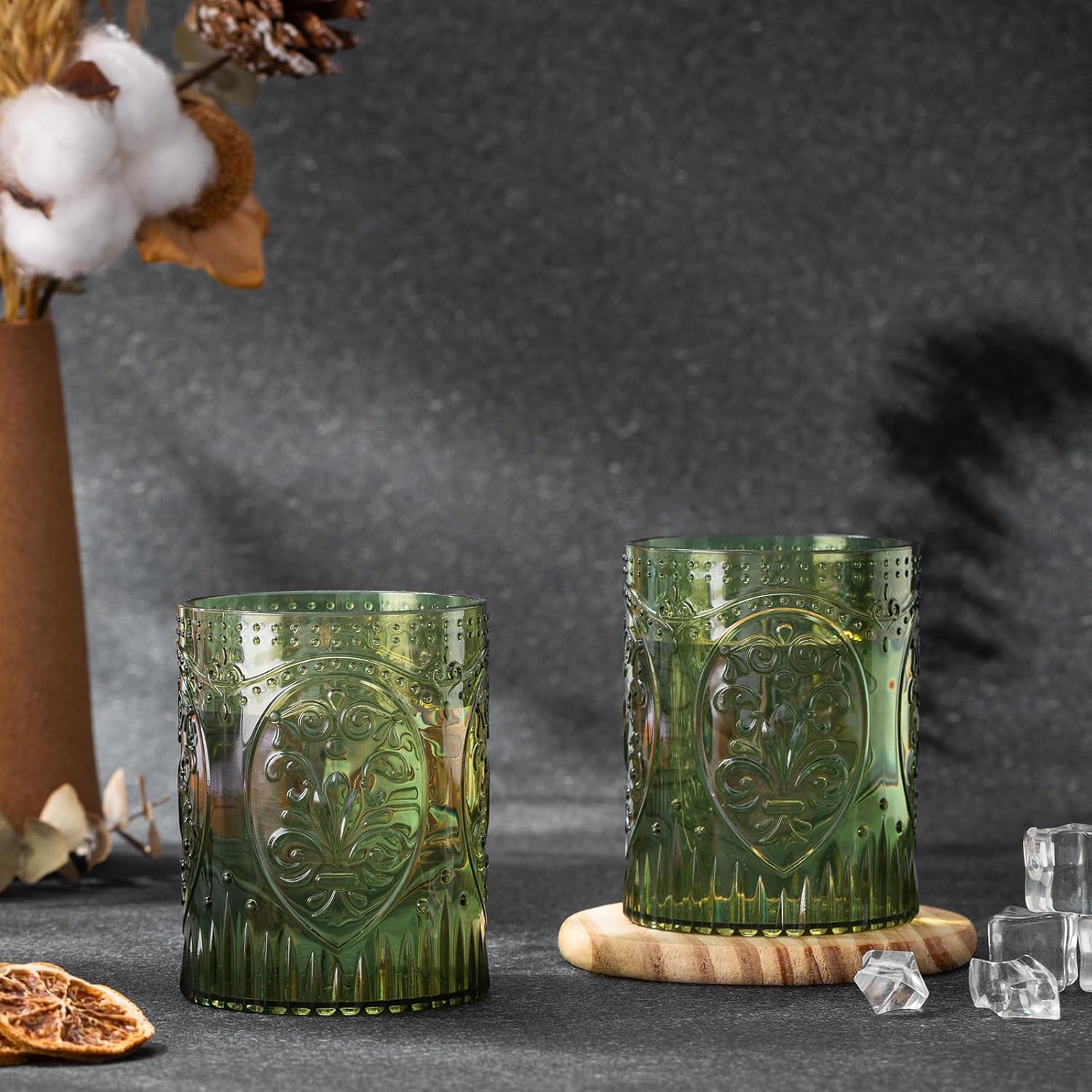 Qinyoung 24 Plastic Vintage Drinking Glasses 8.5oz Stemless Retro Embossed Wine Glasses Shatterproof Reusable Cups for Baby Shower Wedding Reception Grand Event Party (Dark Green)