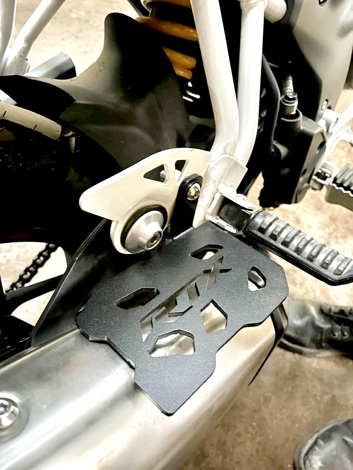 SGTB Bike Pillion Footrest Apache RTX 300 Both Sides Ladies Foot Step Rest Plates-image-47