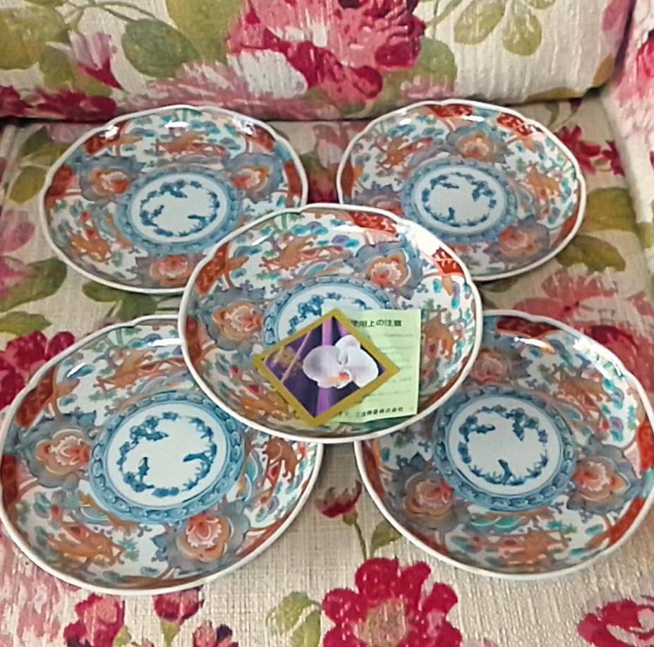 Amazon.co.jp: 5客 龍峰窯 赤絵金彩獅子牡丹 輪花皿揃 : おもちゃ