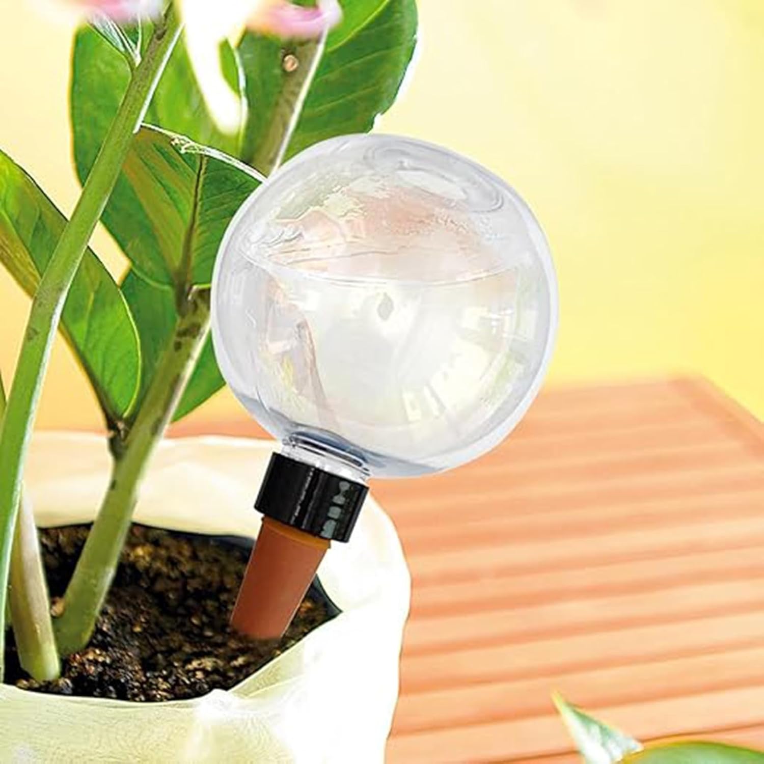 4Pcs Large Capacity 17oz Plant Watering Devices - Automatic Clear Globes with Terracotta Base for Gradual Irrigation System, Ideal for Holiday Care