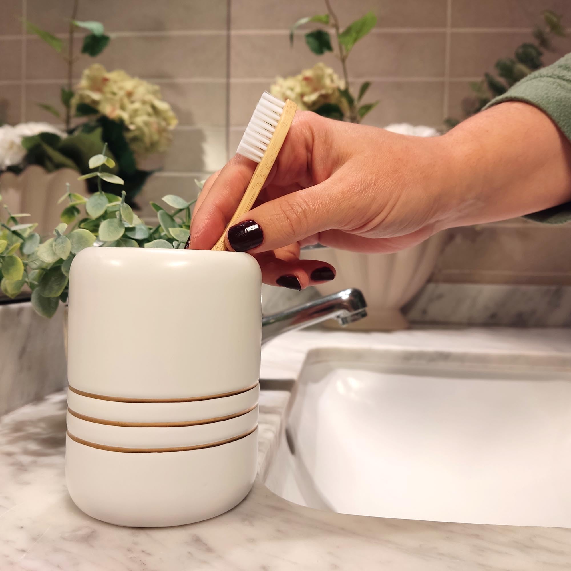Badezimmer Zubehör Set aus Keramik, 3-teiliges Luxuriöses Badaccessoires Set, Stilvolle Bathroom Accessories für Ihr Bad