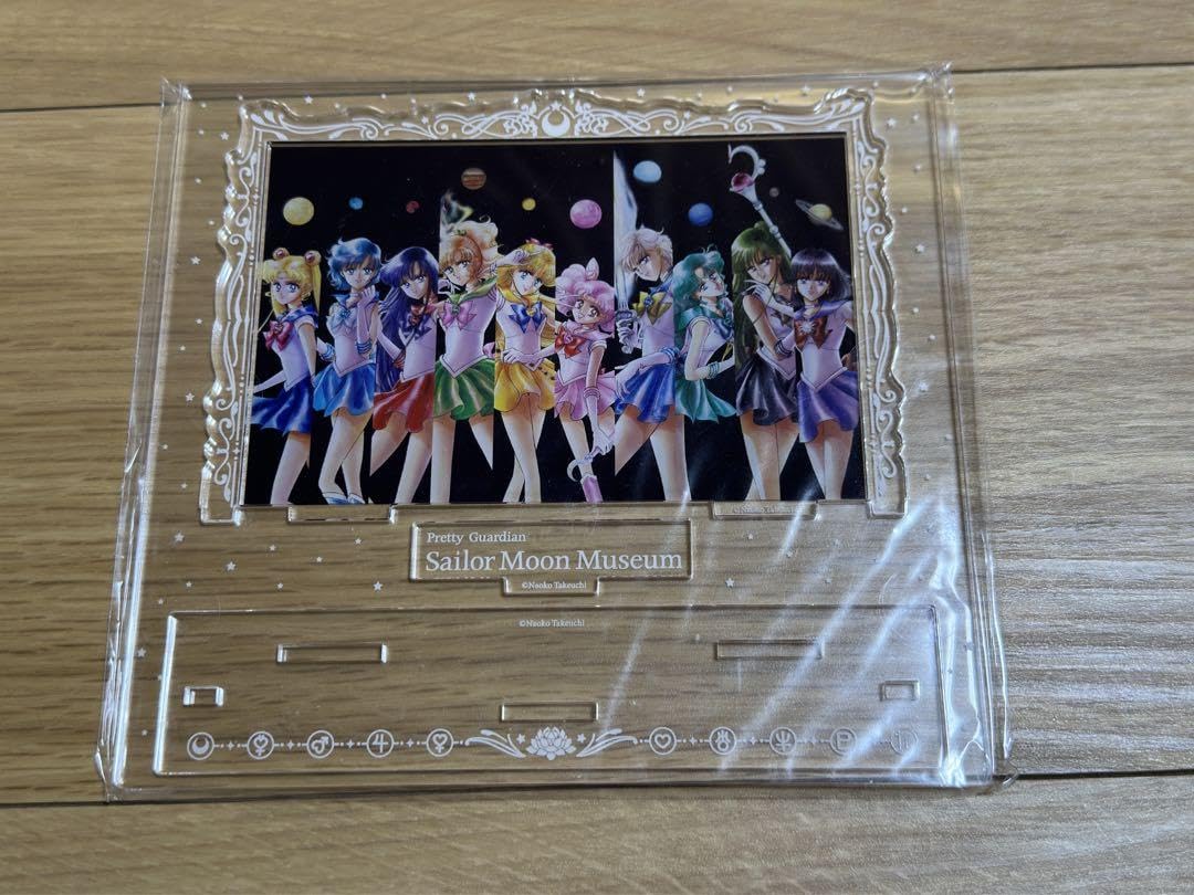 セーラームーンミュージアム　アクリルスタンド　フィギュア　10種類 Amazon.co.jp: セーラームーンミュージアム セーラー10戦士