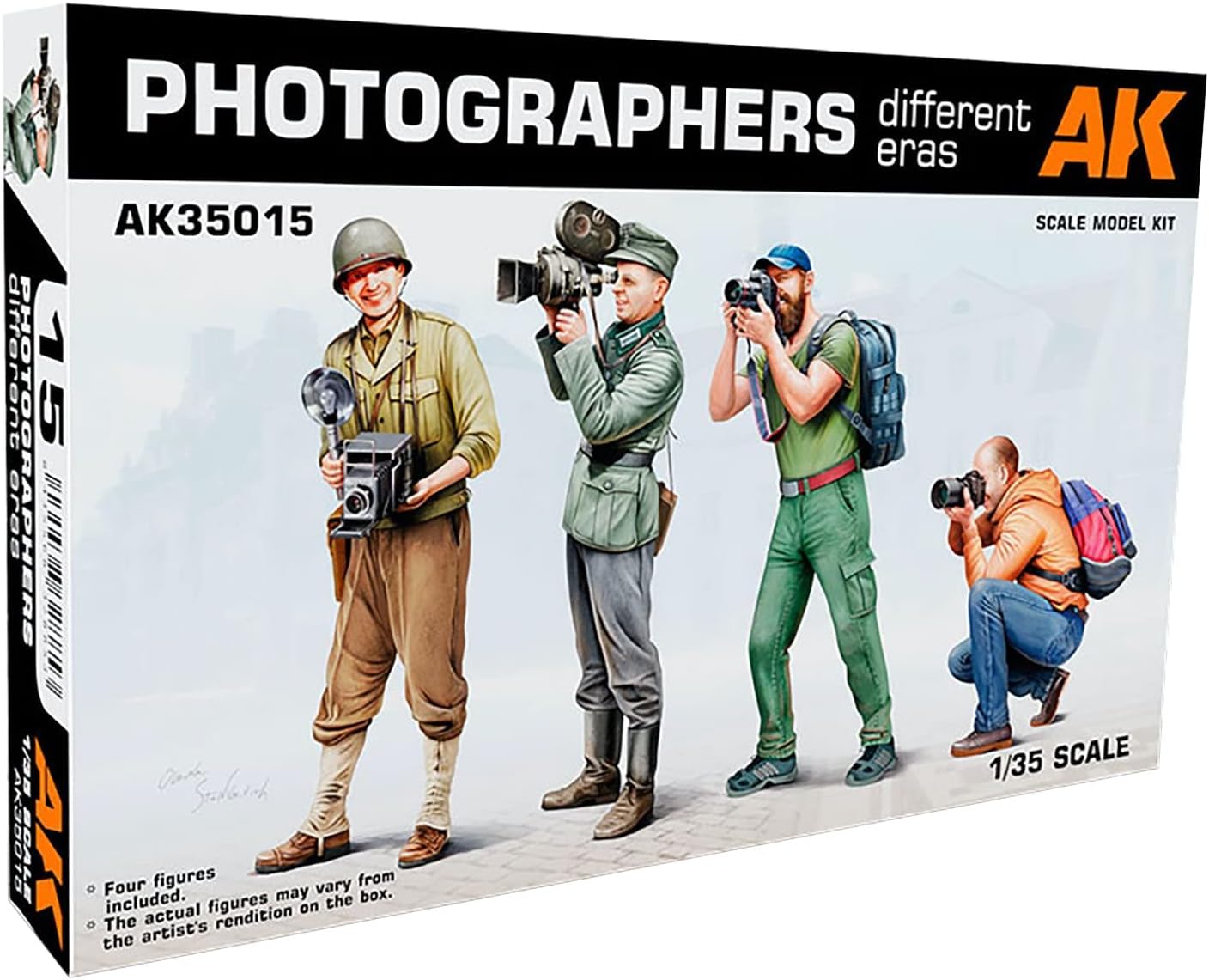 AK35015 Photographers (Different Eras) 1/35