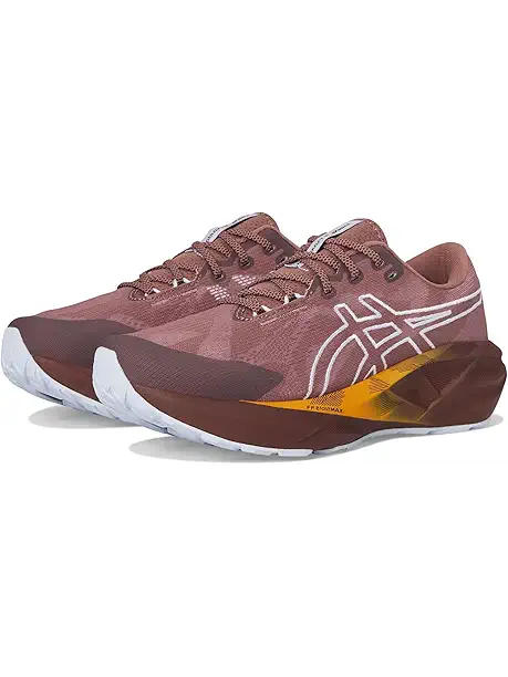 Женские кроссовки ASICS Novablast 5 Tr для бега