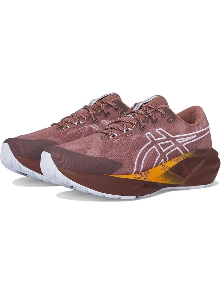 Taupe ASICS Novablast 5 Tr