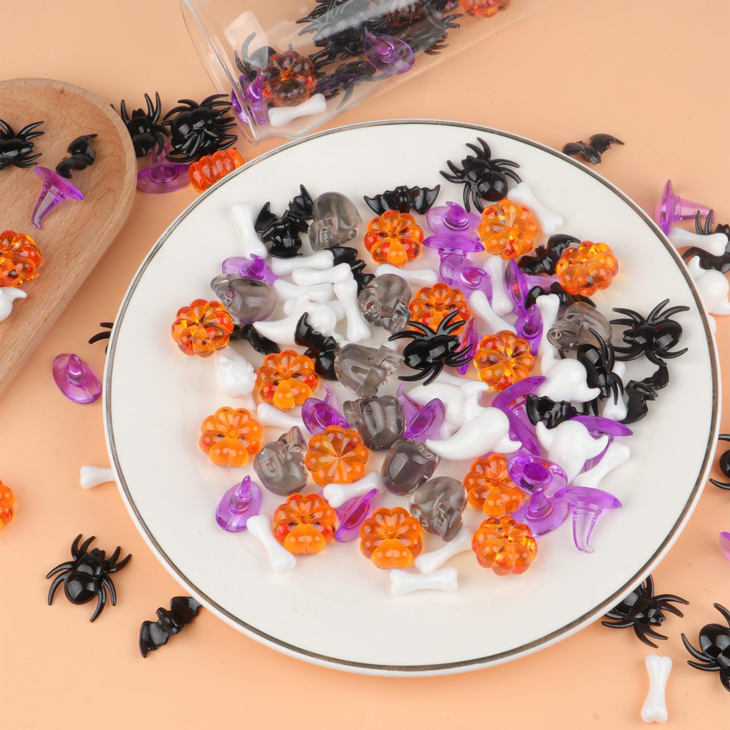 Jangostor 160 PCS Halloween Acrylic Spider Mini Pumpkins Bat Ghost Skull Hat Acrylic Sensory, Halloween Vase Filler Gems for DIY Crafts, Home, Halloween Table Decoration