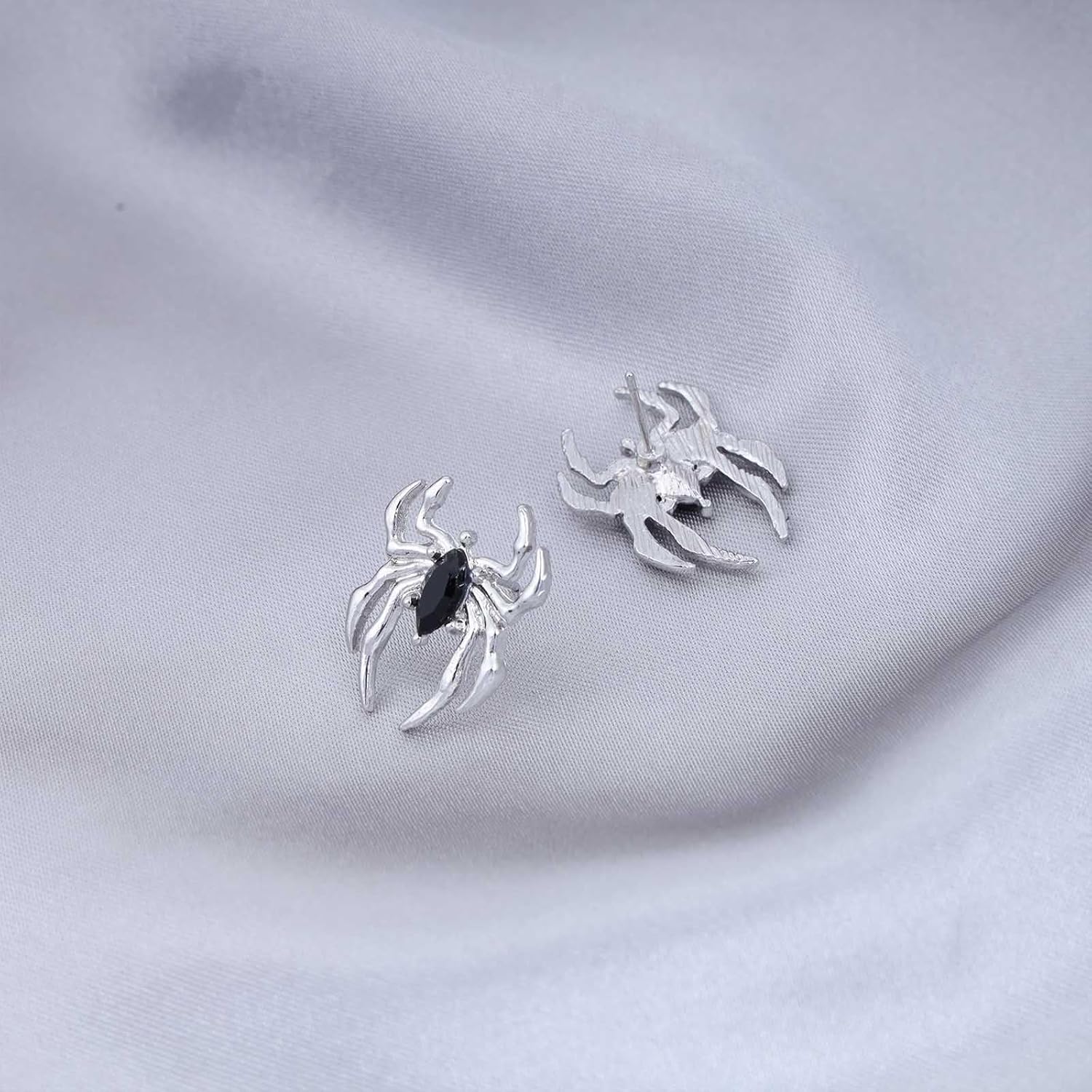Vintage Black Spider Stud Earrings Onyx Spider Earrings Silver Spider Earrings Punk Spider Horror Earrings Jewellery for Women image 6 of 7 B0CSYSMHXK