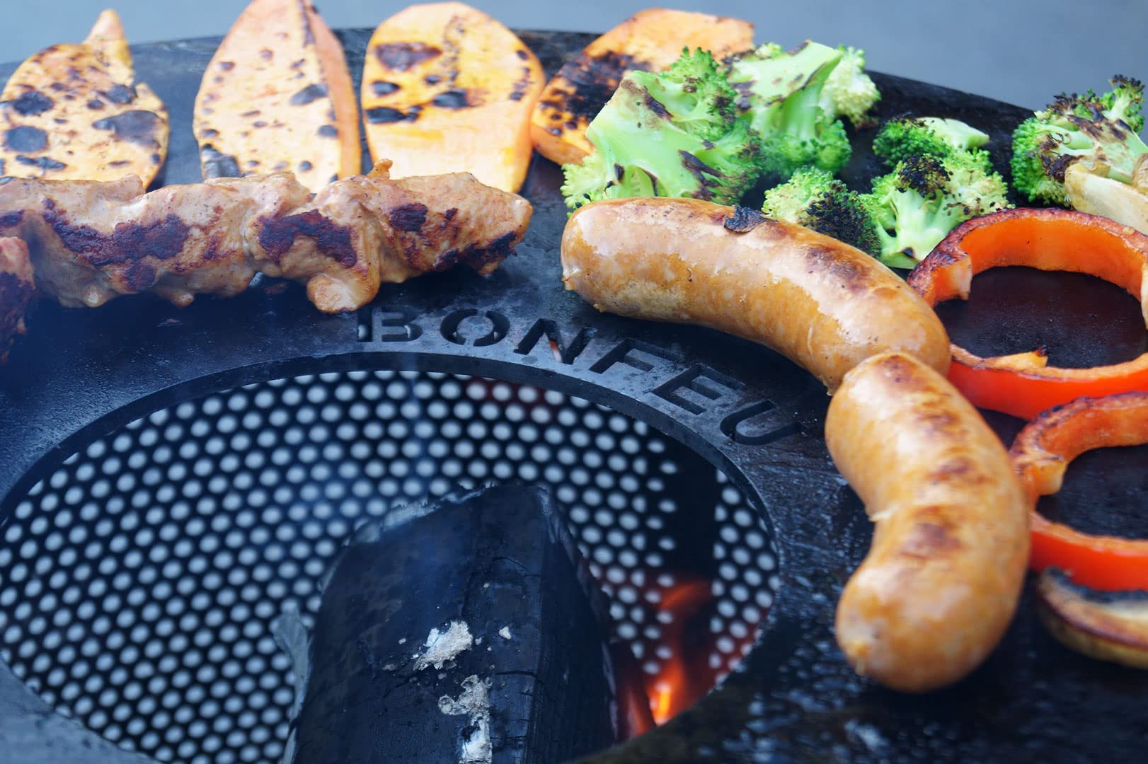 BonFeu Plancha płyta grillowa Ø 44 cm – płyta grillowa grill gazowy i grill drewniany Plancha – płyta do pieczenia – płyta do kominka ogrodowego, pieca tarasowego i paleniska – wysokiej jakości stal – czarna