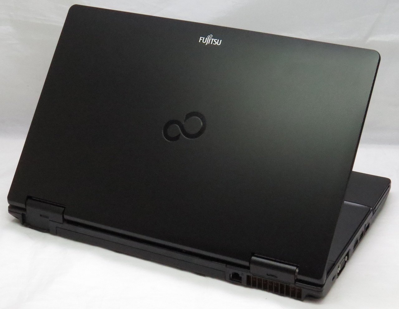 Amazon.co.jp: 【Microsoft Office D010搭載】【Win 10】富士通