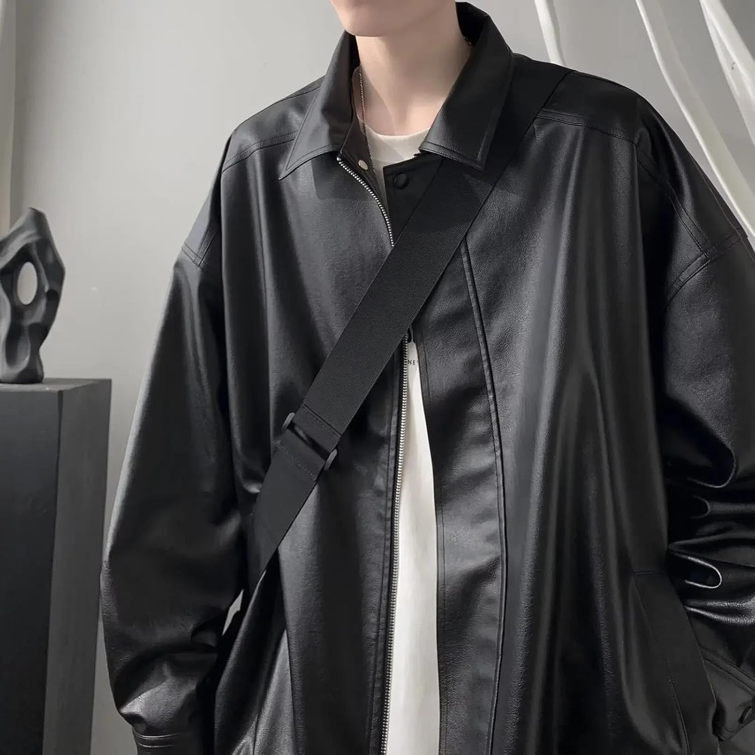 Men's Loose Fit Faux Leather Jacket Vintage Casual Fall Winter Coat Lightweight Faux Leather Outwear