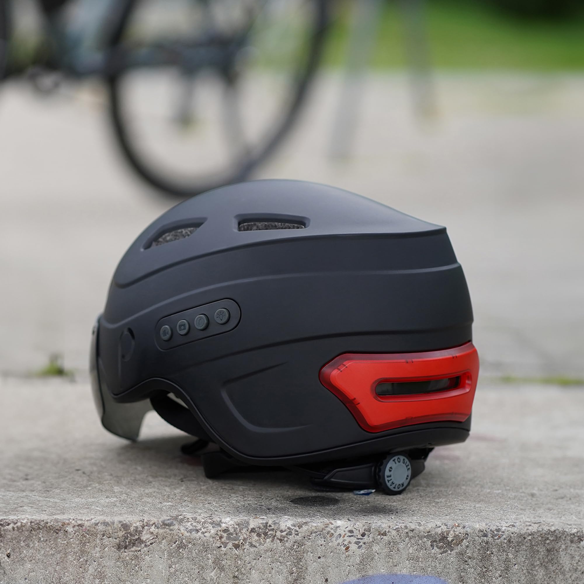 Prophete SMART Kask rowerowy dla dorosłych i młodzieży, technologia Inmold, Bluetooth, aparat Full-HD, system głośnomówiący, nawigacja i sterowanie muzyką, czarny, rozmiar M (54-58 cm)
