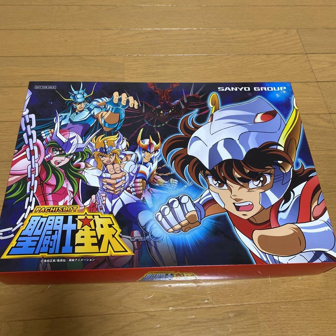 聖闘士星矢タオル　ゴルフボール　袋　パンフレット Amazon.co.jp: 聖闘士星矢 タオル ゴルフボール ギフトセット : ホーム