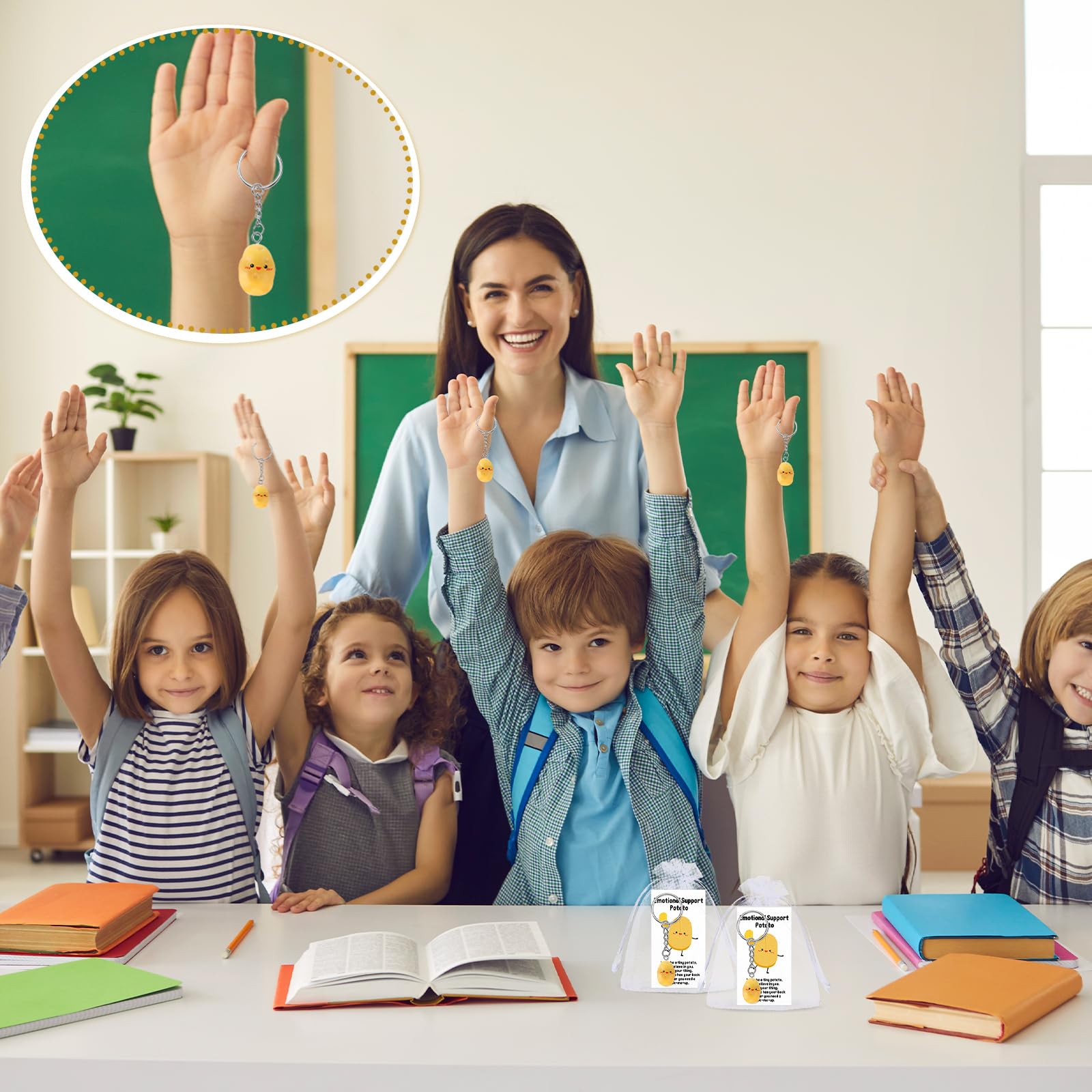 Kigley Pozytywny inspirujący brelok do kluczy z motywem ziemniaka motywacja pracownika prezent mini karta ziemniaczana z żywicy z torbą z organzy (100 zestawów)