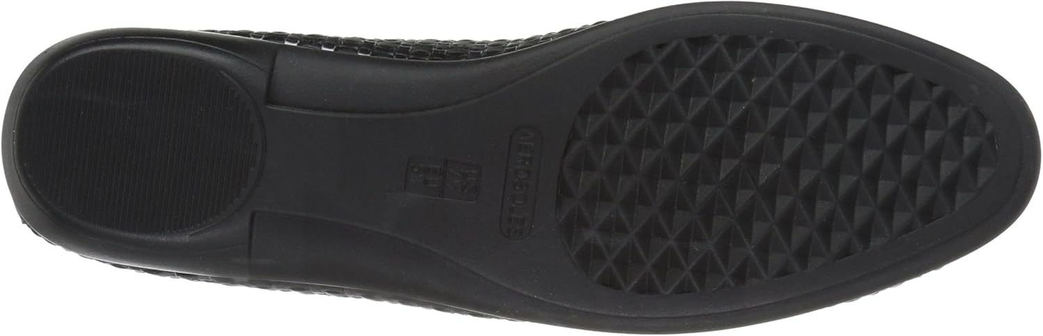 Aerosoles Women's Betunia Slip-On Loafer with Memory Foam Footbed 5.5 Black Met Combo
