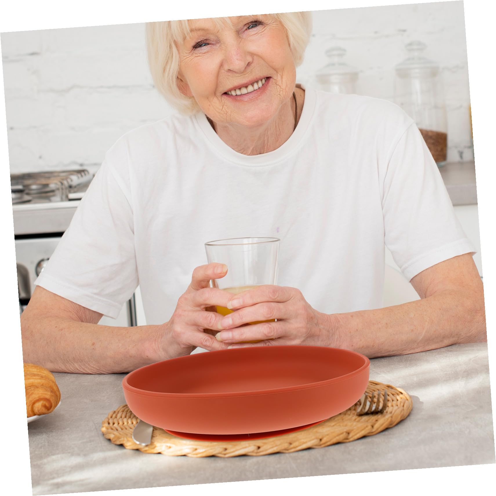UKCOCO Assiette Résistante aux Chutes Plaque à Ventouse Anti-déversement en Silicone et Autonomie Alimentaire pour Seniors pour Repas Réguliers
