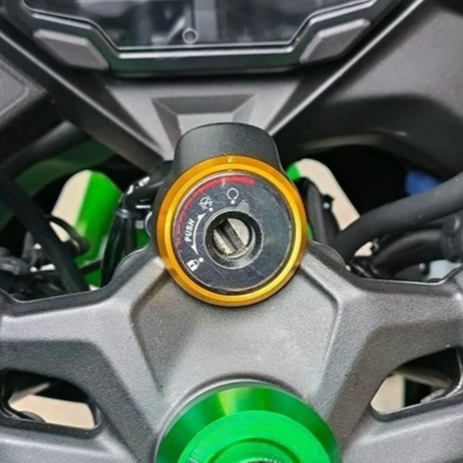 Suitable for &Z&X-10RR &Z&X-10rr 2026 Motorcycle Modification Key Protection Ring Ignition Lock Cover Decorative Cover (Green)