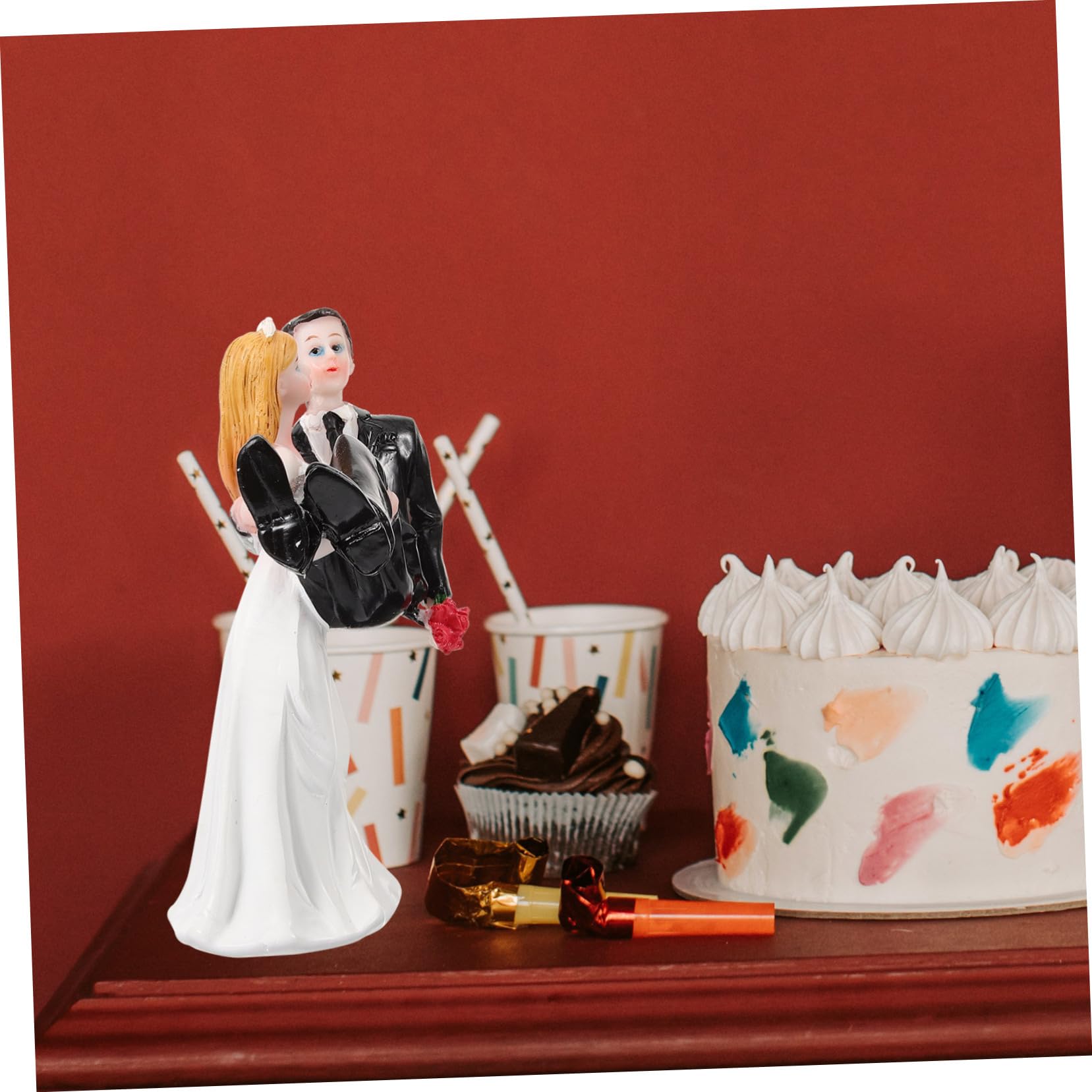 ULTECHNOVO 2stücke Braut Und Bräutigam Figuren Hochzeitsdeko Aus Resin Romantisches Tortenornament Witzige Hochzeitspaar Statue Für Cake Topper Und Hochzeitsfeier-Dekoration Schwarz-weiß