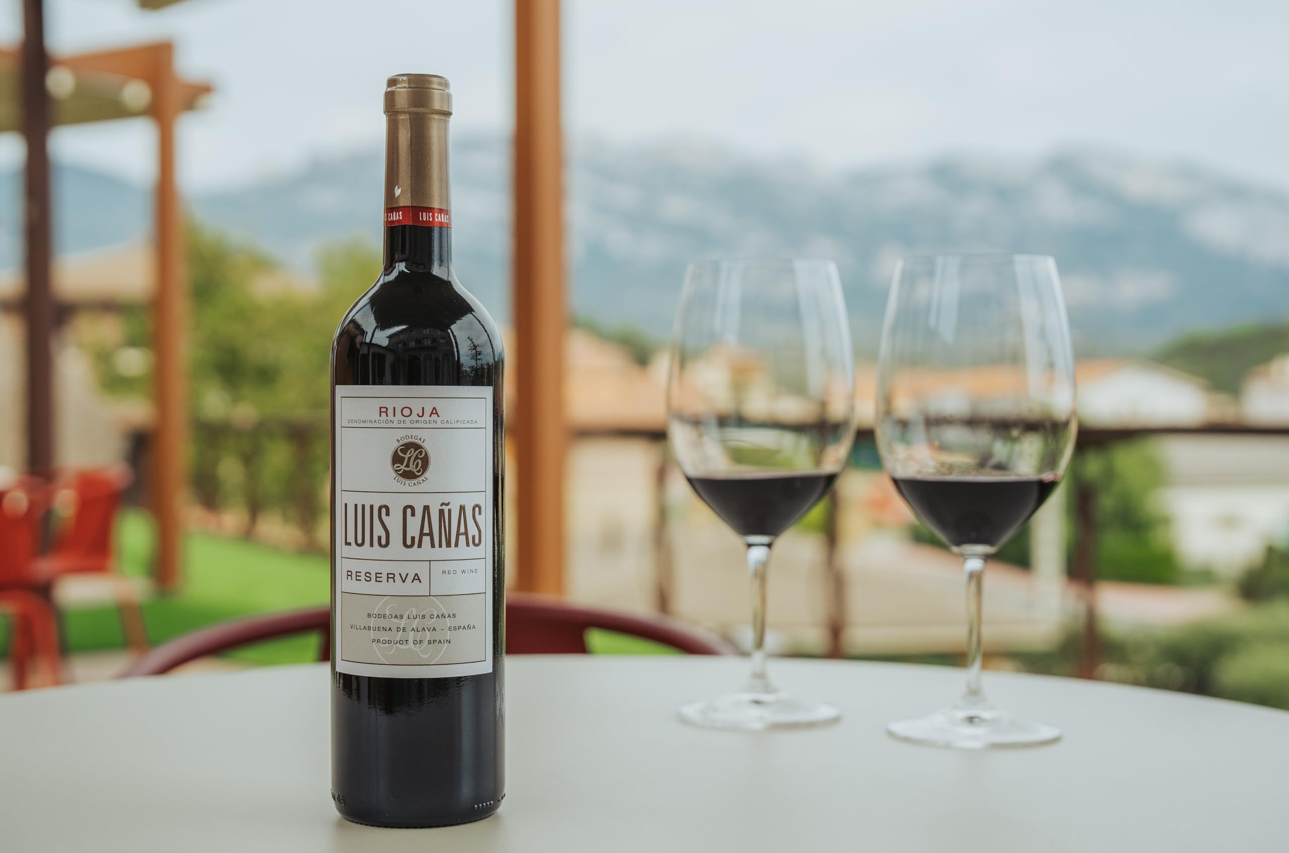Luis Cañas - Vino Tinto con D.O. Rioja - Reserva - Variedad Tempranillo y Graciano - Notas de Fruta Negra - Reposo en Barricas de Roble Francés y Americano - Estuche Cartón - 3 Botellas de 75 cl