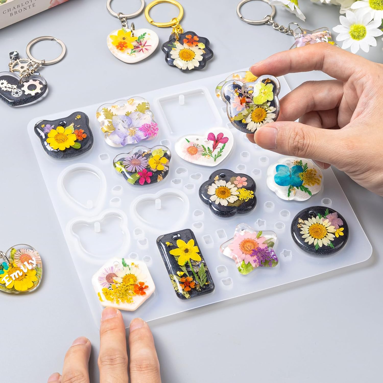 LET'S RESIN Keychain Resin Molds Silicone with Silicone Measuring Cups