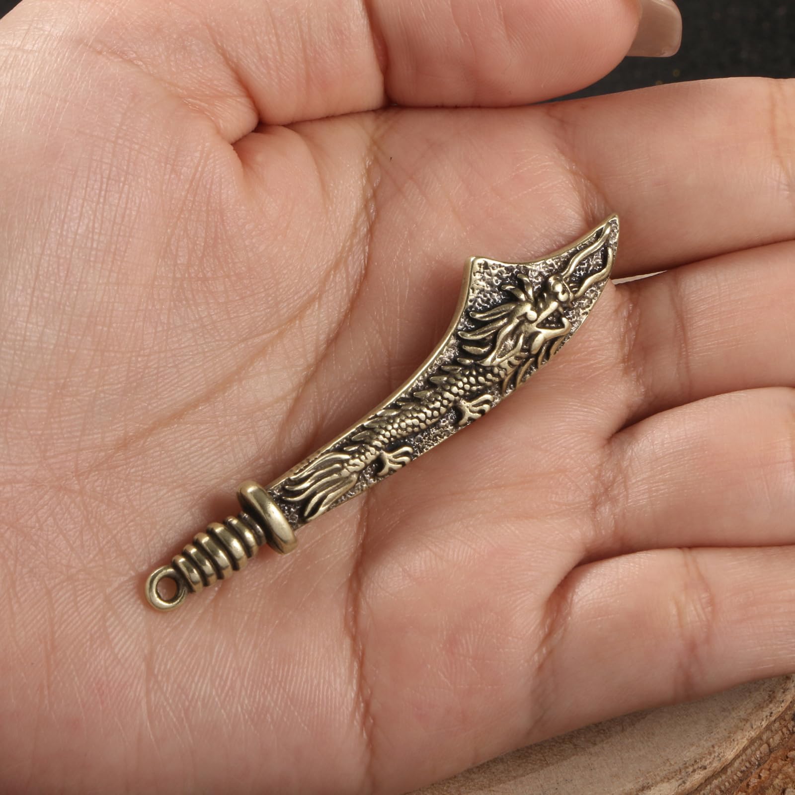 YANGPZFC Small Copper Keychain Ornament Brass Statue For Desk Decor, Handcrafted Vintage Sculpture