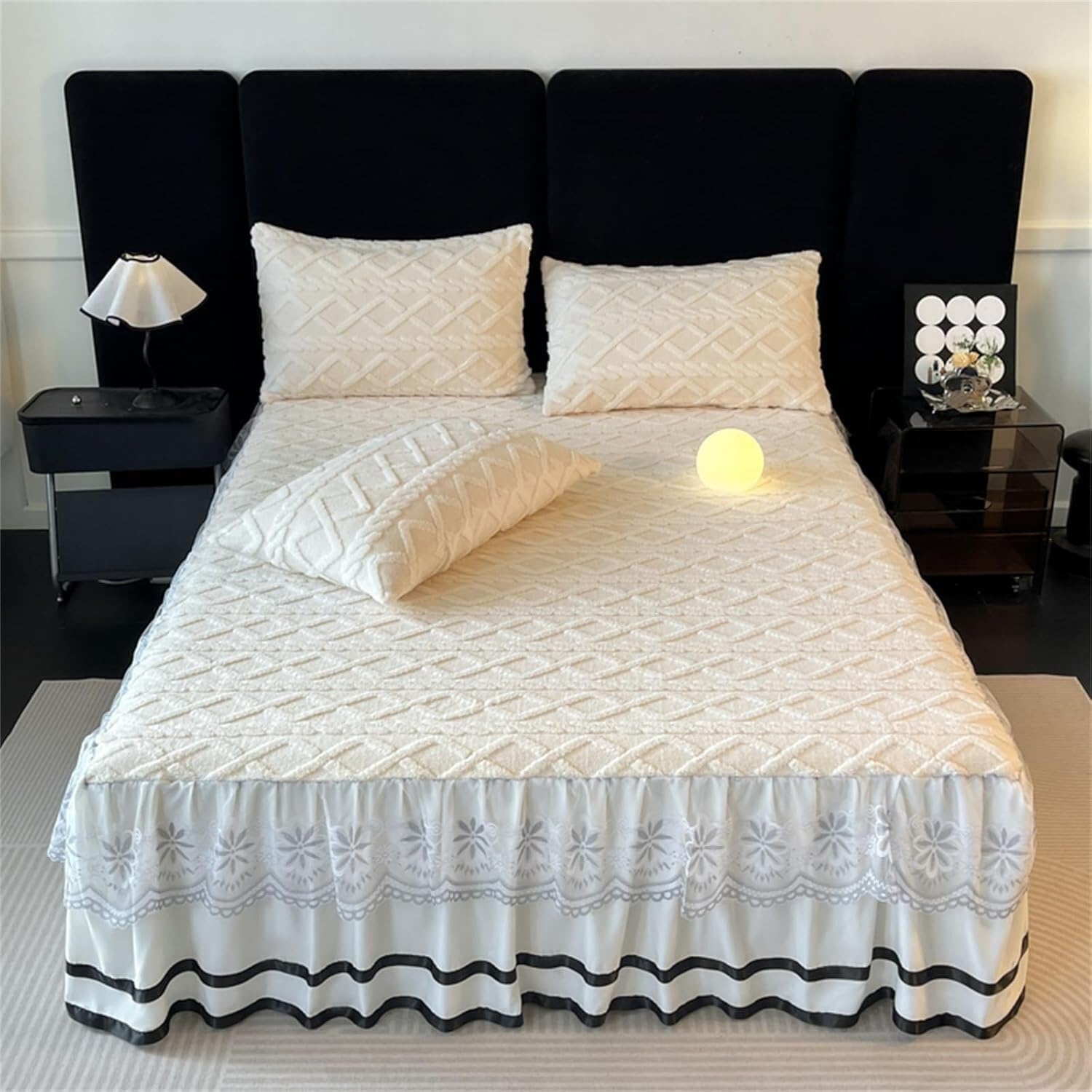Drap-Housse Chaud Matelassé de Luxe avec Jupe de Lit Festonnée Bianco