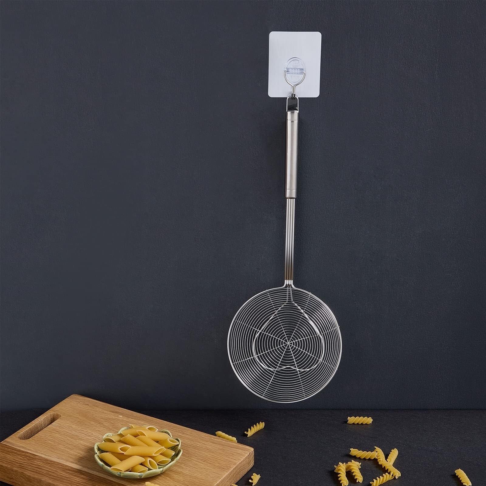 Espumadera, Cuchara Coladora For Freír con Mango, Utensilios De Cocina De Acero Inoxidable, Cuchara For Freidora Cuchara Coladora(17.5cm)