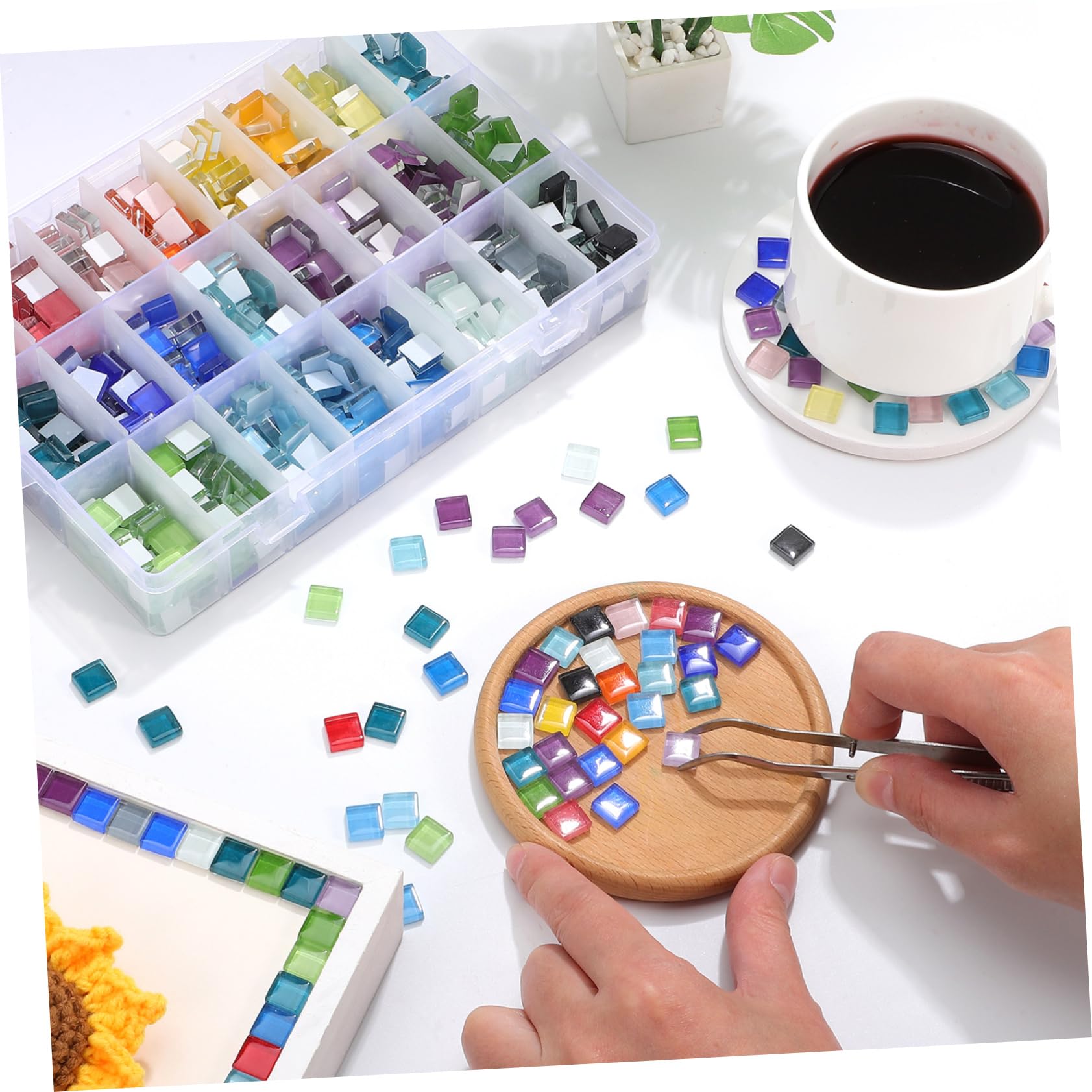 Housoutil Azulejos de Mosaico de Vidrio para Manualidades, Compartimentos, Aprox 1100 Piezas, Colores Vivos, Adecuado para Posavasos y Macetas