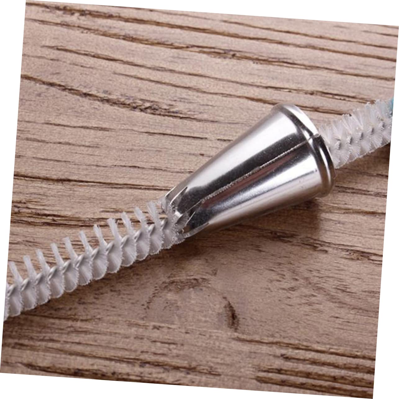 OKUMEYR 8pcs Pastry Nozzle Cleaning Brush Lightweight Household Cleaning Tools for Dessert Shops Kitchens Easy to Use for Maintaining Piping Tips