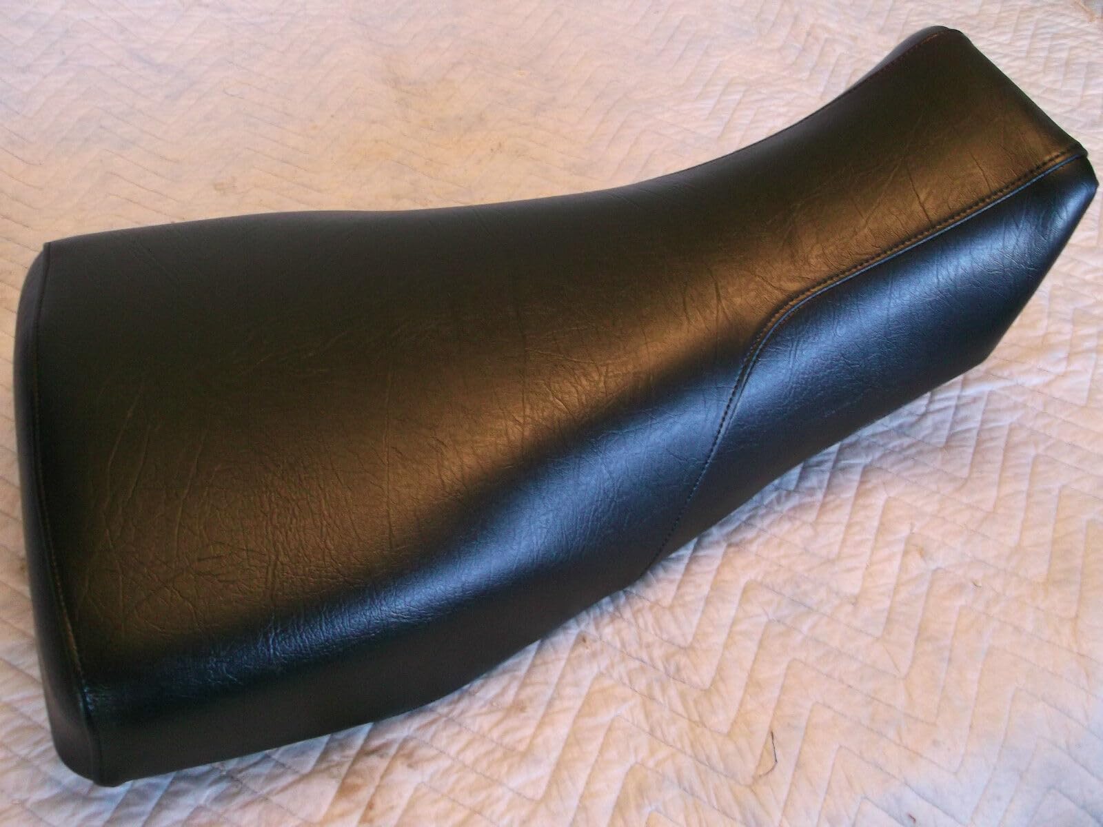 New Replacement seat Cover fits Arctic Cat 2X4 4X4 1996-2005 250 300 400 454 500 seat Cover Bearcat TRV 342