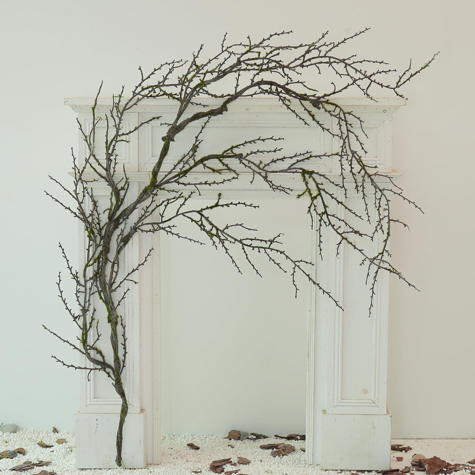 Photo 1 of 190cm/74.8inch Artificial Creepy Flexible Tree Branches Faux Grape Vines Garland Twigs with Moss Wood Craft for Halloween Door Wall Hanging Cottage Haunted Mansion Theme Outdoor Mantel Decoration (1)