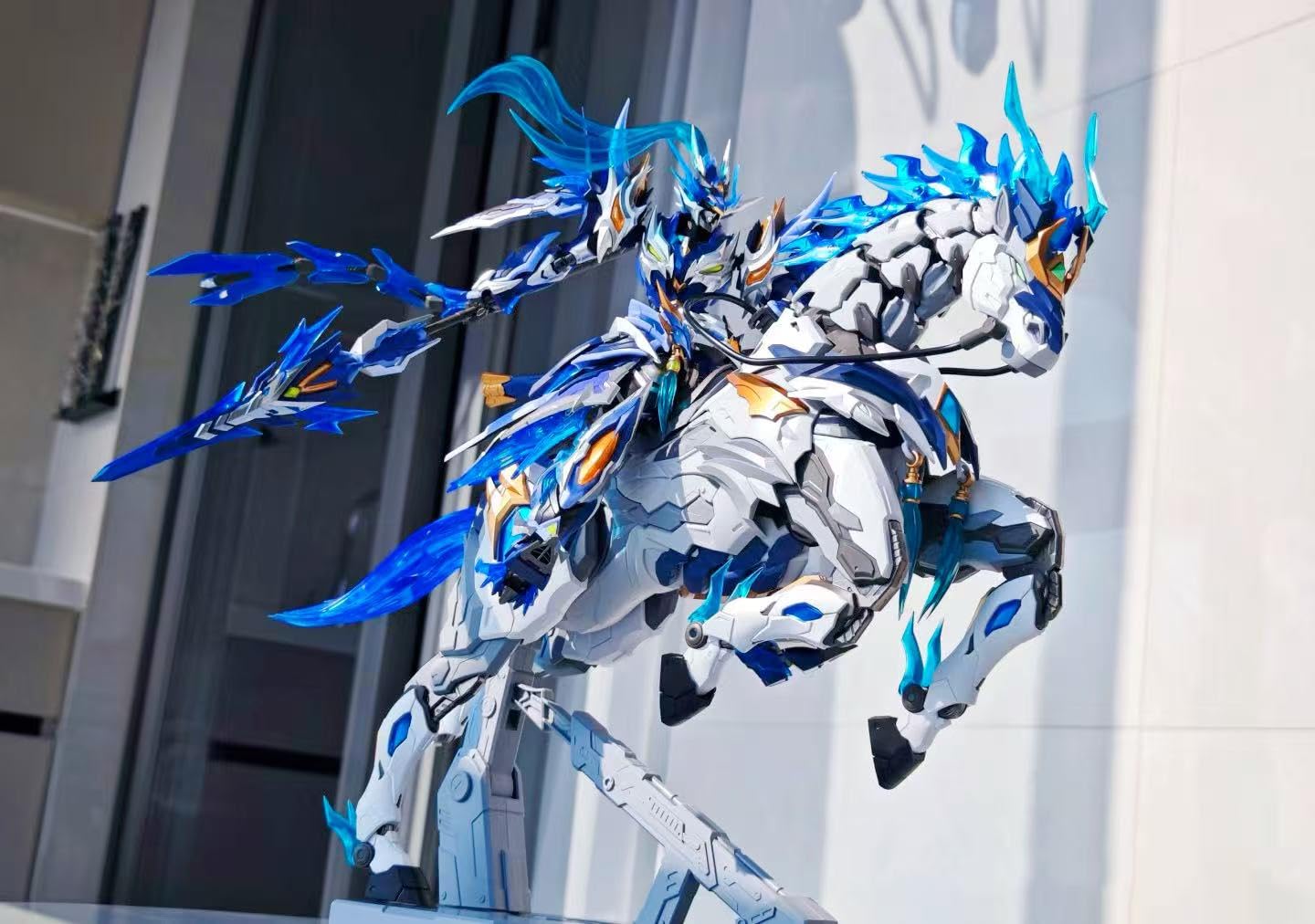 Amazon | 三国虎の将 趙雲 玉蘭白龍駒 塗装済メカ 機甲 可動 組み立て
