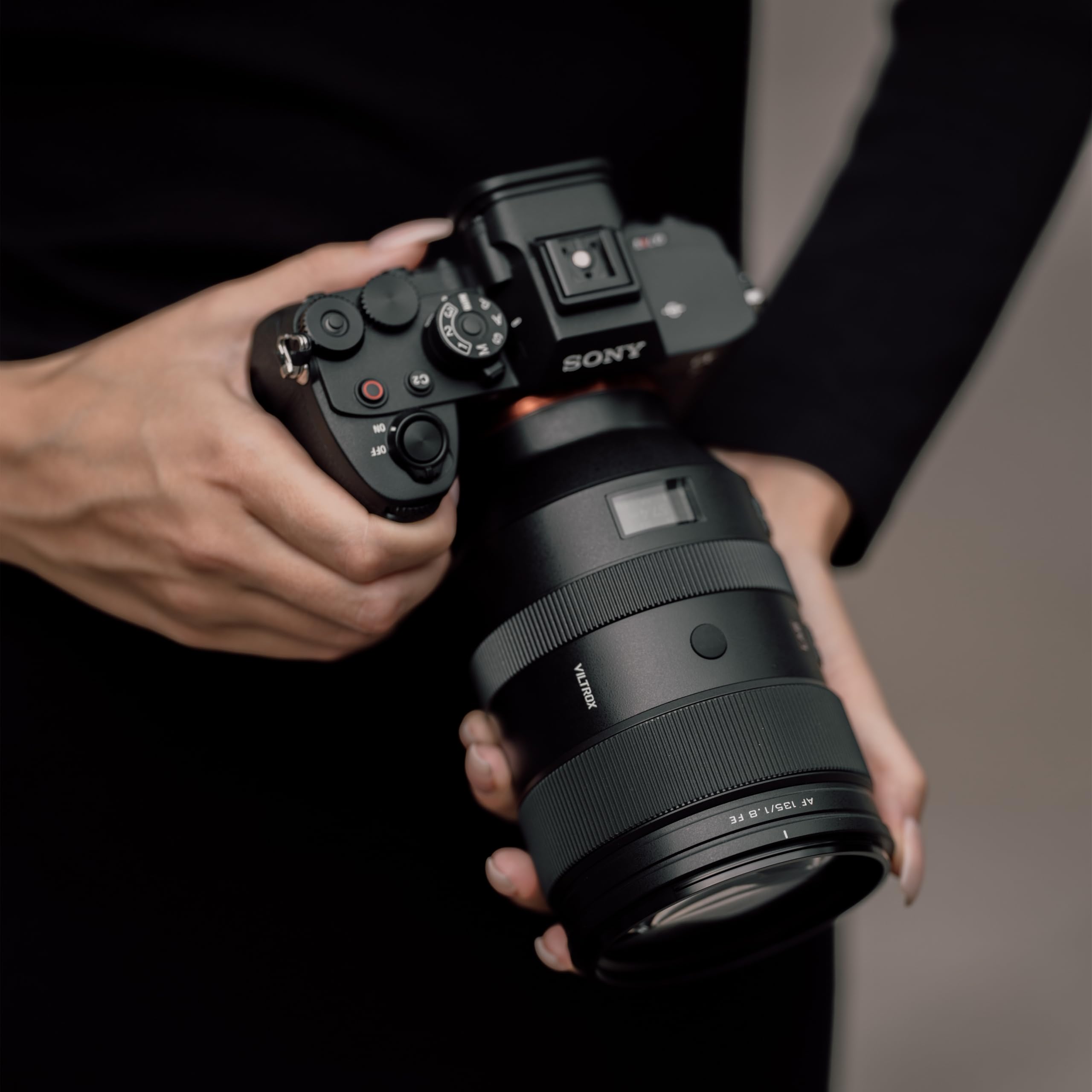 Amazon.co.jp: VILTROX AF 135mm F1.8 LAB FE 単焦点望遠レンズ