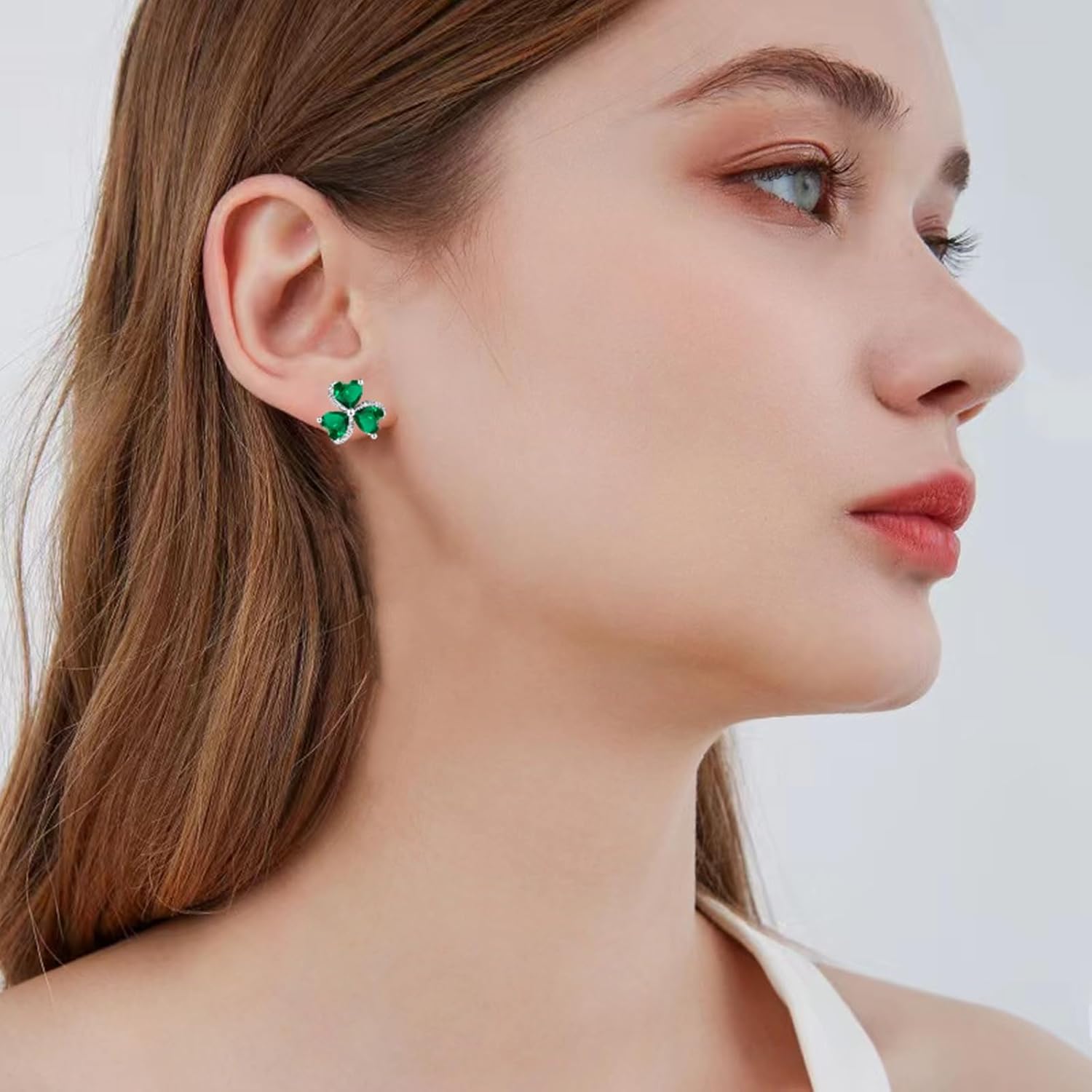 VONSSY Elegant Clover Stud Earrings | Emerald Green Gemstone Irish Shamrock Earrings | Platinum Gold Plated Chain | Meaningful Jewelry Gift for Women Mother Girlfriend