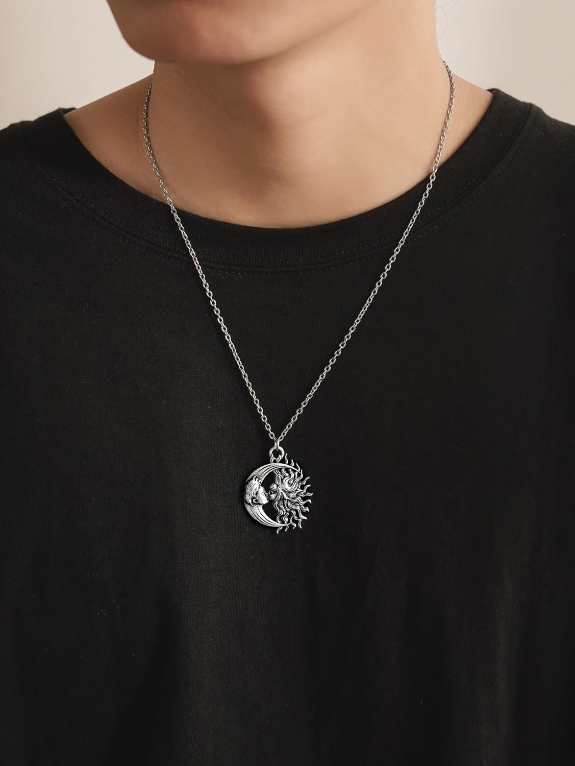 HAQUIL Vintage Sun Moon Pendant Necklace, Pendant Necklace Simple Necklaces Everyday Jewelry for Women - Image 3