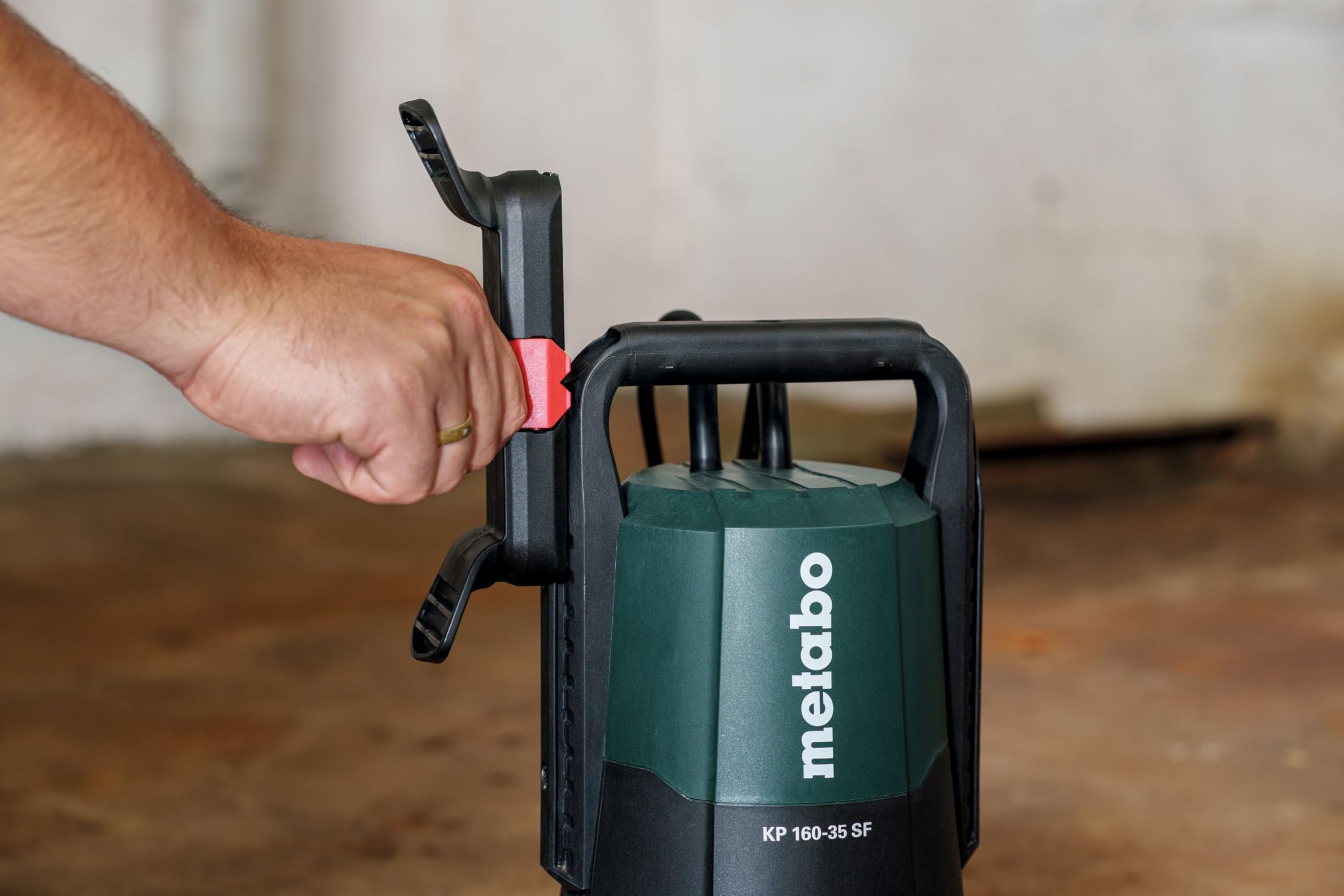 metabo Kombi‑Tauchpumpe KP 160‑35 SF - 500 W, 16.000 l/h, flachabsaugend bis 1 mm, Partikel bis 35 mm - Für Klar‑ & Schmutzwasser, Schwimmerschalter, Quick‑Anschluss, robustes Kunststoffgehäuse