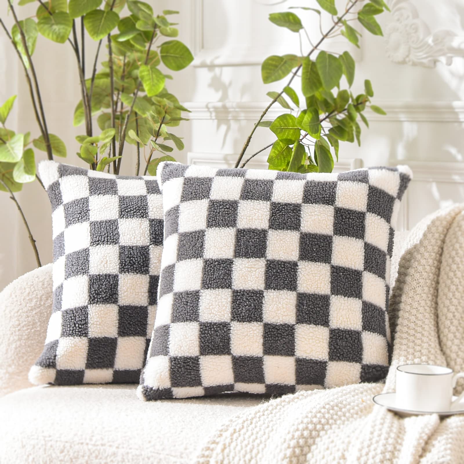 WACOMECO Decorative Throw Pillow Covers - Soft Sherpa Checkerboard Cushion Covers Faux Fur Pillow Cases for Sofa Bedroom Livingroom Car, 18 x 18 in,