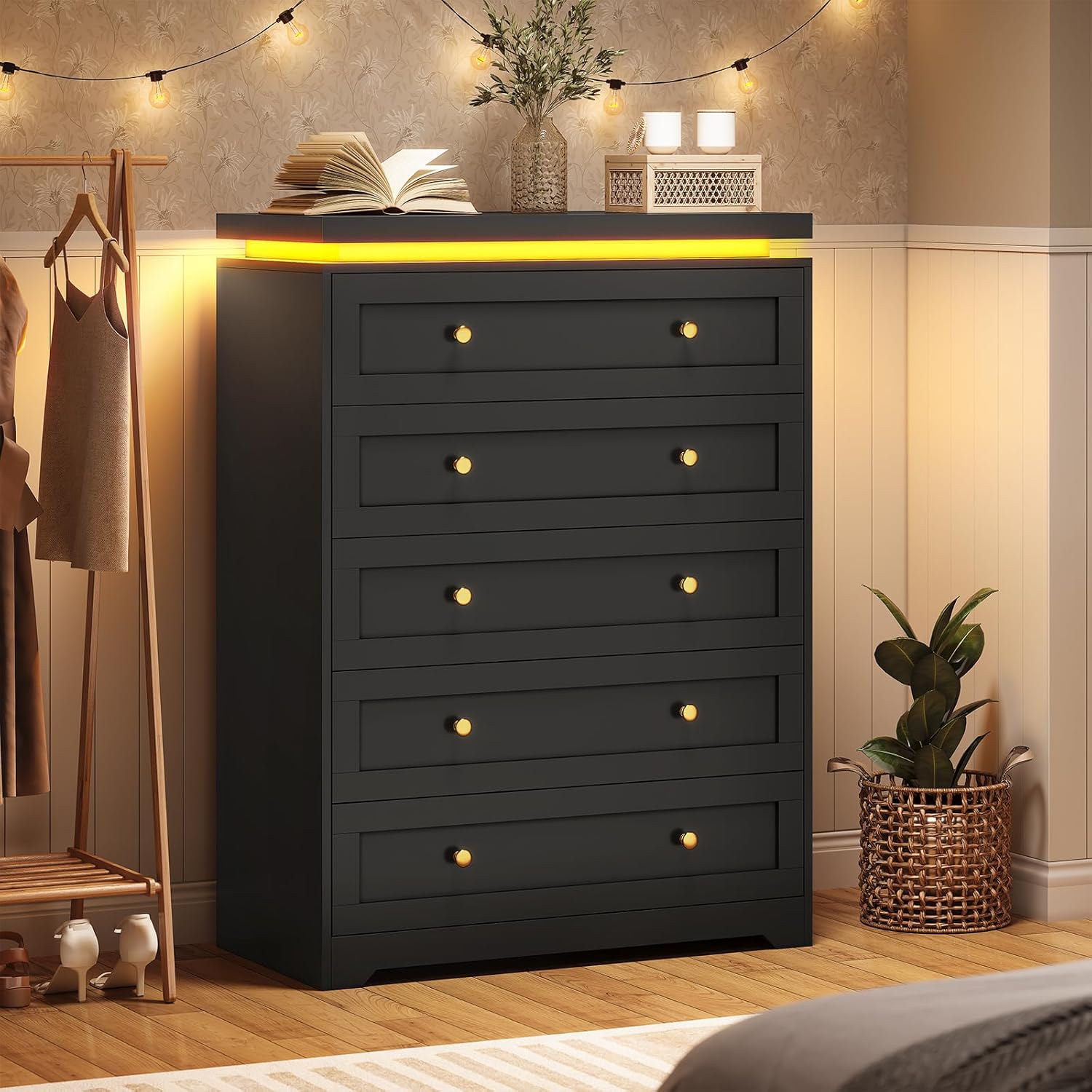 AOGLLATI Black Dresser for Bedroom,5 Drawer Dresser with Led Lights,Modern Led Tall Bedroom Dresser with Top Floating Design for Bedroom Hallway,Black
