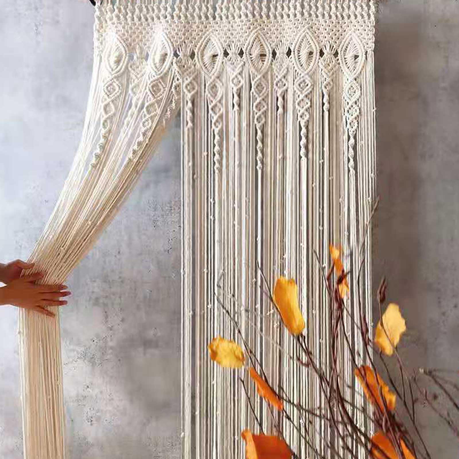 Wiszący na ścianie makrama, duży, bawełniany gobelin w stylu boho