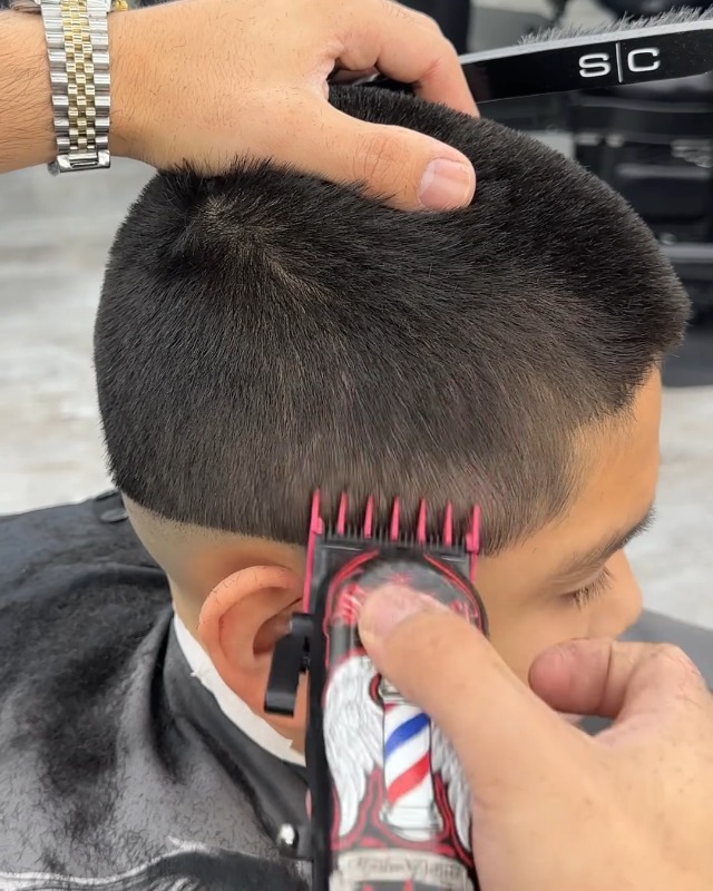 Amazon.com: Stylecraft Barber Hairstylist Dub Universal Double