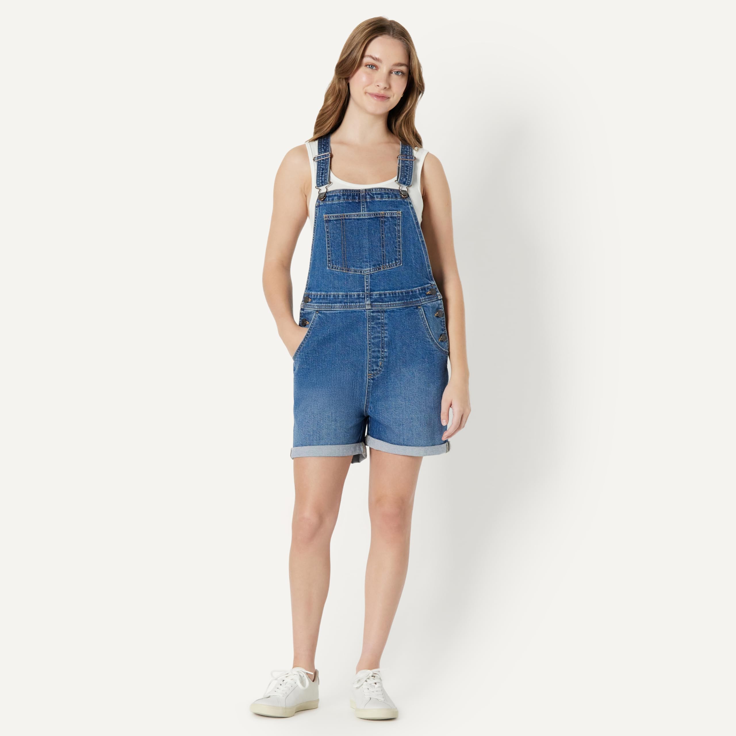 Amazon Essentials Peto Corto Vaquero de Corte Holgado y Elasticidad Media con Tirantes Ajustables Mujer