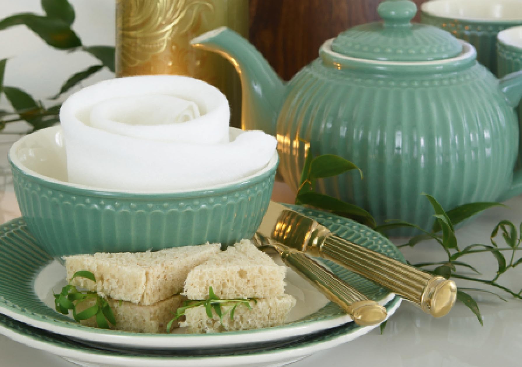 Greengate Alice Latte Cup – Retro Kaffeebecher In Dusty Green, 300 Ml, Mikrowellengeeignet